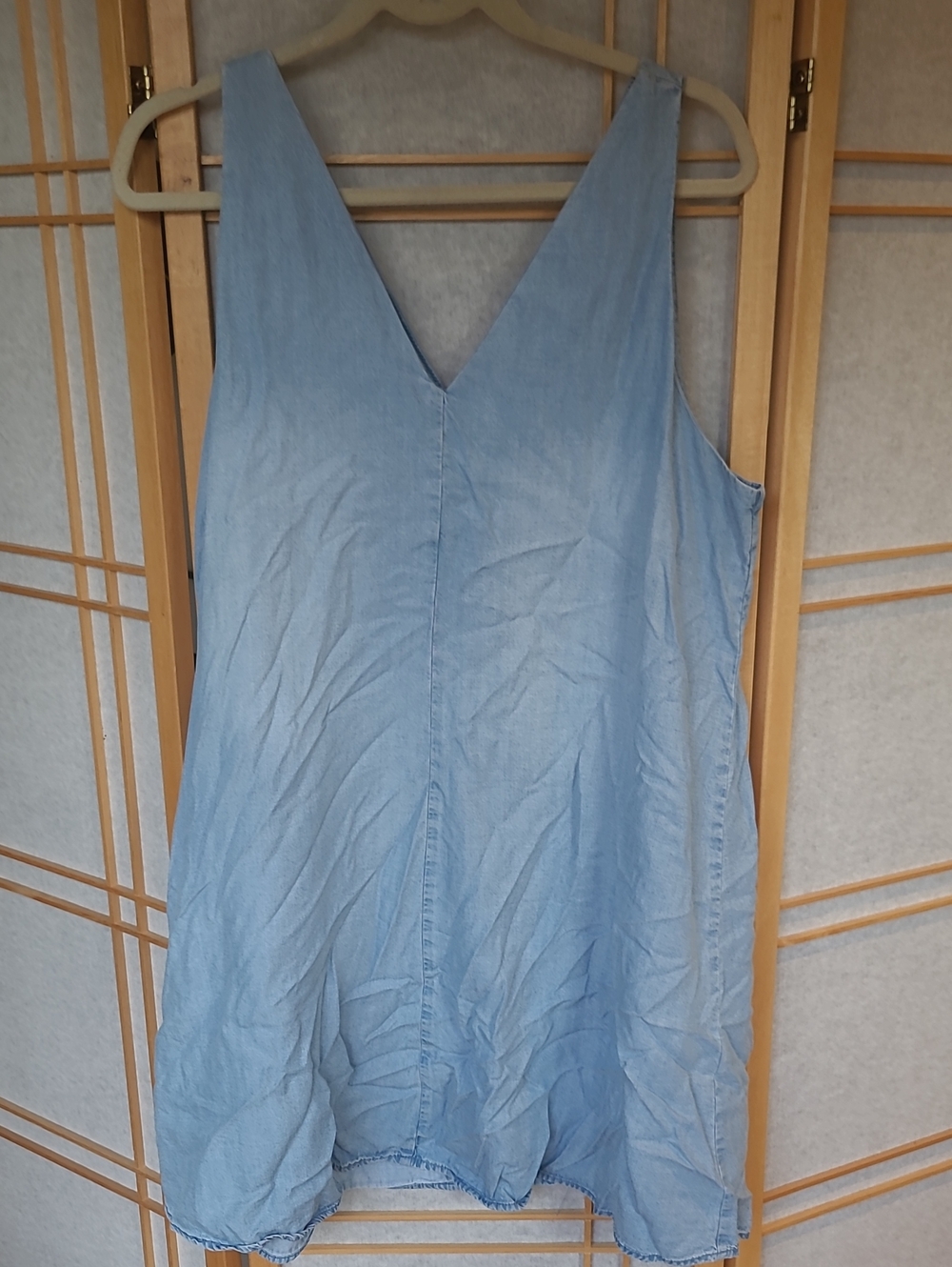 Reitmans Light Blue V-Neck Sleeveless Tunic